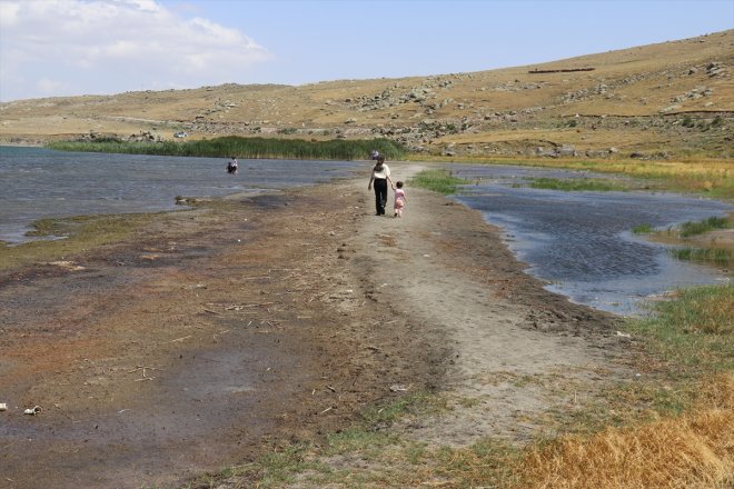 Balık suyu sene de çekildi Ağrı