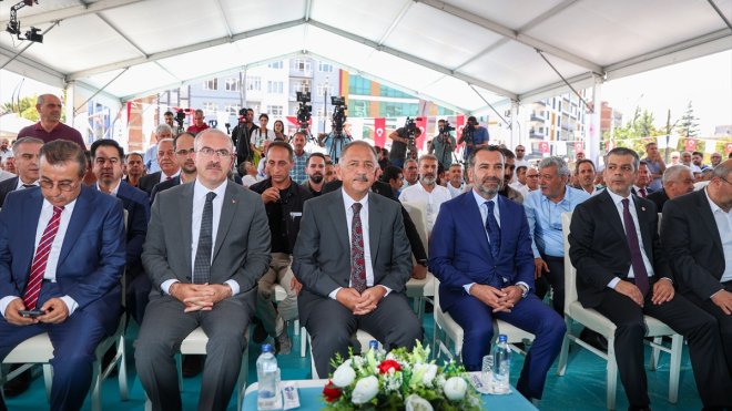 Bakan Özhaseki, Elazığ'da toplu açılış ve temel atma töreninde konuştu: