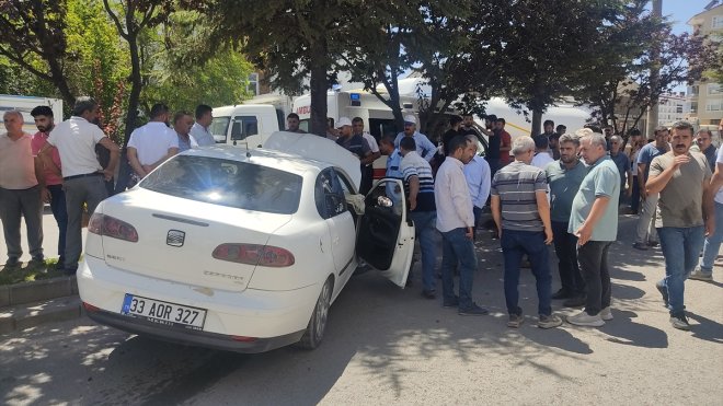 Ahlat Belediye Başkanı Çoban, trafik kazasında hafif yaralandı