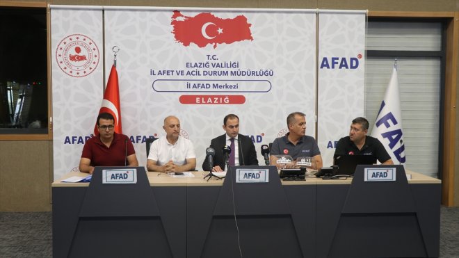 Elazığ'da 43 deprem konutu için kura çekildi