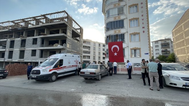 Pençe-Kilit Operasyonu bölgesinde şehit olan Altınbaş'ın Elazığ'daki ailesine acı haber verildi