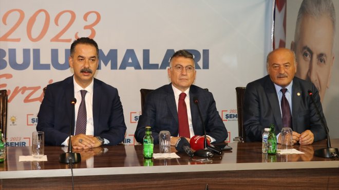 AK Parti'li Abdullah Güler Erzincan'da partililerle buluştu: