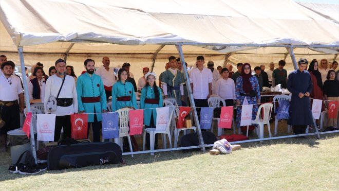 Mengücek Gazi Hava Koşusu Türkiye Şampiyonası, Erzincan'da başladı