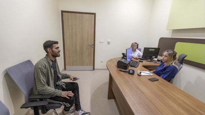 Sosyal hayatı etkileyen el terlemesine 50 dakikalık müdahaleyle kalıcı çözüm