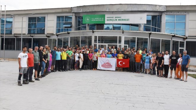 Türkiye Dağcılık Federasyonunun tırmanış eğitimi Hakkari'de başladı