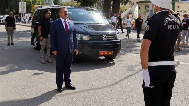 Iğdır Valisi Ercan Turan, görevine başladı1