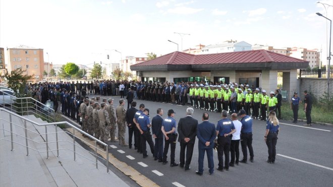 Kars Emniyet Müdürü Sağdıç için veda programları düzenlendi 1