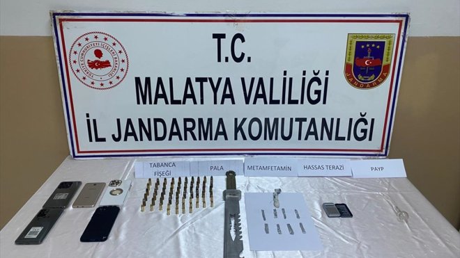 Malatya'da uyuşturucu operasyonunda 4 zanlı tutuklandı