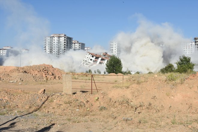 bina - etkilenen MALATYA ağır yıkıldı Depremlerden yardımıyla patlayıcı hasarlı 9