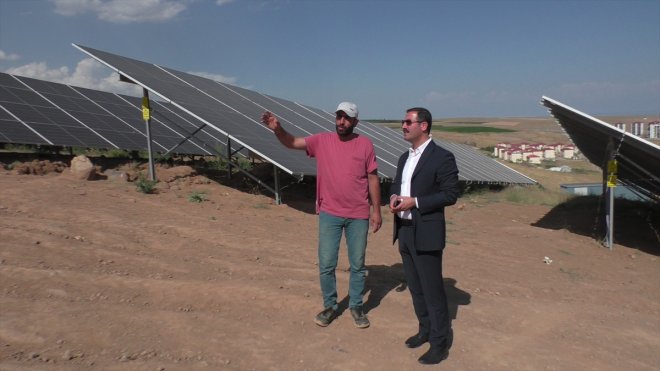 Tatvan'da 70 dönümlük alana güneş enerji santrali kurdu