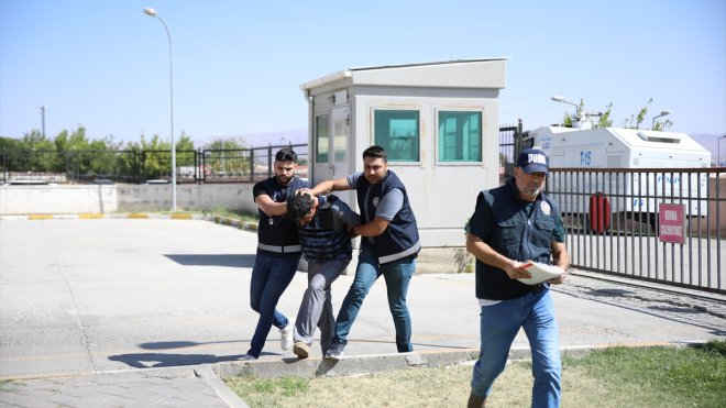 VAN - Cinayet zanlısı 57 saatlik kamera görüntüleri izlenerek yakalandı1