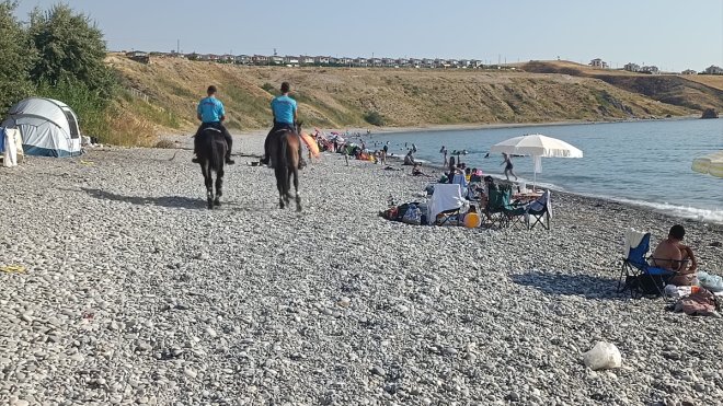 Van'da atlı birlikler, vatandaşları boğulma vakalarına karşı bilgilendirdi