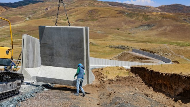 İnsan kaçakçılarına yönelik operasyonlar Van sınırında düzensiz göçü azalttı