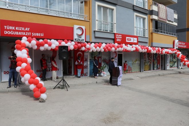 Türk kişilik açılışı yemek yapıldı Kızılay AĞRI kapasiteli Şubesi