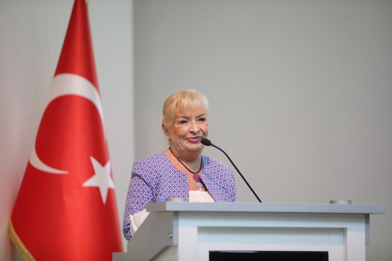 AİÇÜ Tıp Fakültesi Birinci Sınıf Öğrencileri Ağrı