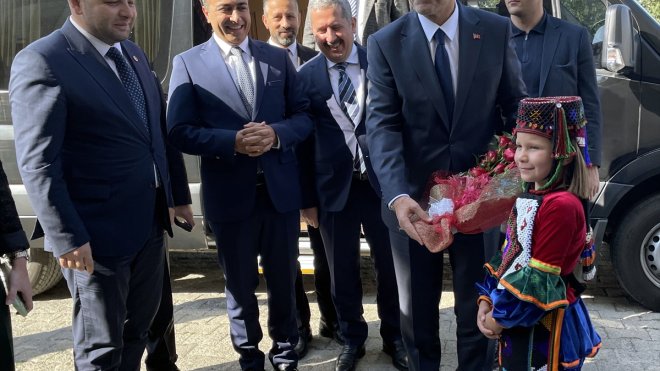 Ticaret Bakanı Ömer Bolat, Ardahan'da ziyaretlerde bulundu