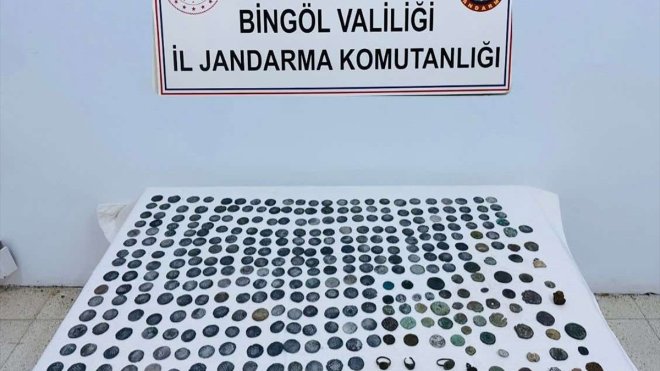 Bingöl'de 362 sikke ele geçirildi
