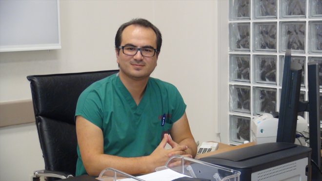 Bitlis'te karın ağrısı şikayetiyle hastaneye giden kadının rahminden 3,5 kilogramlık kitle çıkarıldı