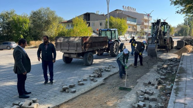 Bulanık Kaymakamı Ocak, belediye çalışmalarını denetledi