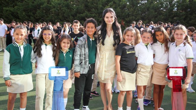 Doğa Koleji'nde ders zili çaldı