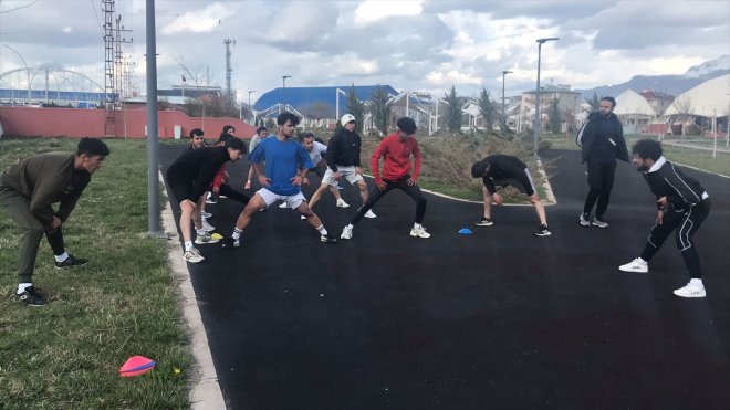 Edremit Belediyesinin kurslarında eğitim gören 58 öğrenci üniversiteli oldu