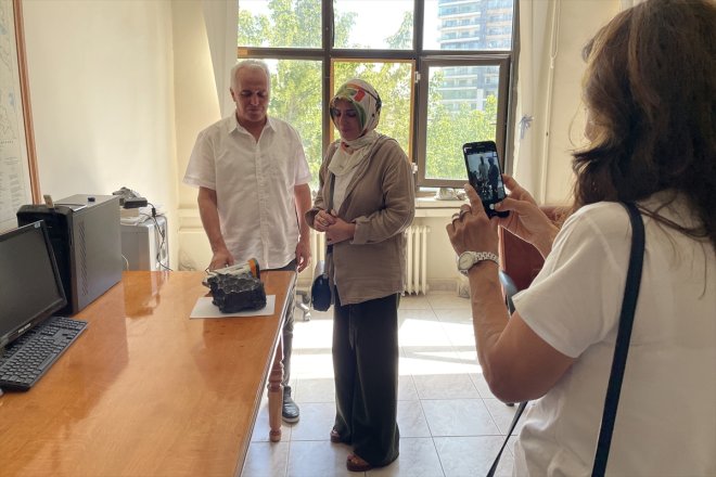 - taşı düşen Fırat yıl 42 Üniversitesinde yeniden gök Ağrı