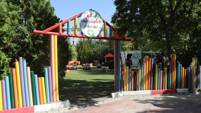 Elazığ Hipodromu'ndaki atıklar geri dönüşüm parkına dönüştürüldü