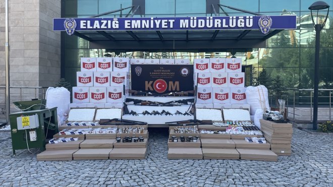 Elazığ'da kaçak tütün operasyonunda 7 şüpheli yakalandı