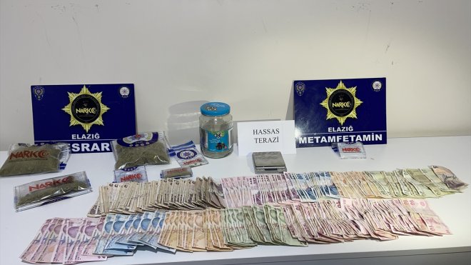 ELAZIĞ - Uyuşturucu operasyonunda 3 şüpheli gözaltına alındı1