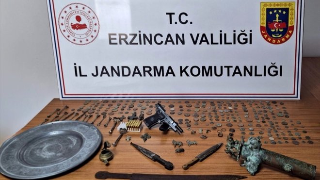 Erzincan'da 80 düzensiz göçmen ve aranan 181 şüpheli yakalandı