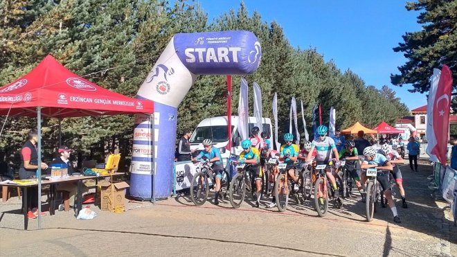 Erzincan'da Dumanlı MTB Cup Dağ Bisikleti Yarışları başladı