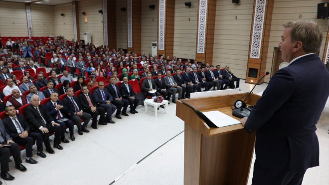 Erzincan Valisi Hamza Aydoğdu, eğitim camiasıyla bir araya geldi