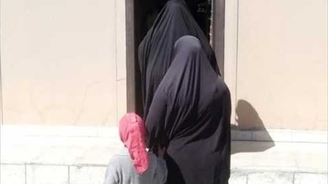 Erzurum'da 4 saatte 2 bin 200 lira toplayan dilencinin paralarına el konuldu