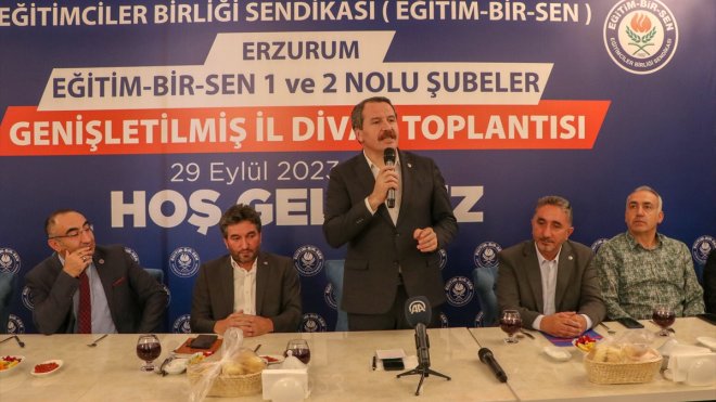 ERZURUM - Memur-Sen ve Eğitim-Bir-Sen Genel Başkanı Yalçın: Biz toplu sözleşme hakkını almış teşkilatız1