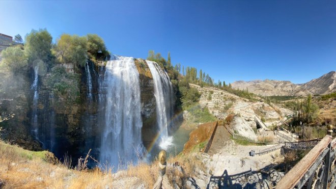 'Sakin kentin' doğal şelalesi, yazın binlerce turiste ev sahipliği yaptı