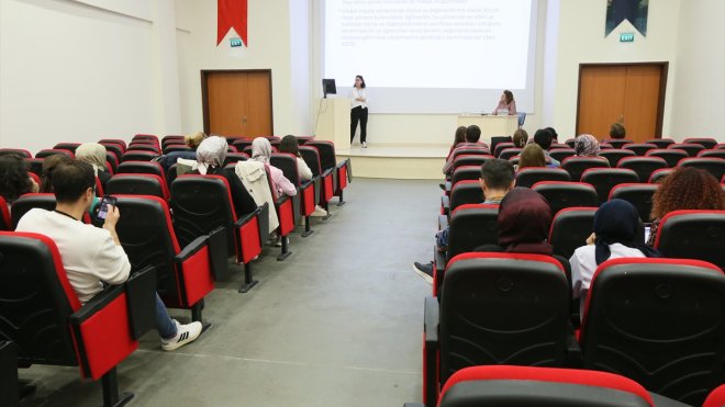 Kars'taki "15. Ulusal Fen Bilimleri ve Matematik Eğitim Kongresi" devam ediyor