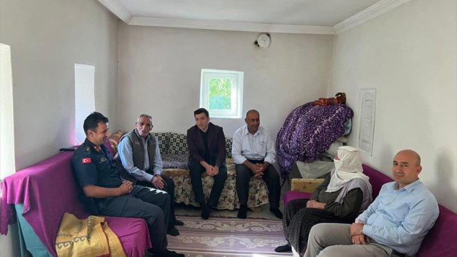 Keban Kaymakamı Furkan Atalık, köyleri ziyaret etti