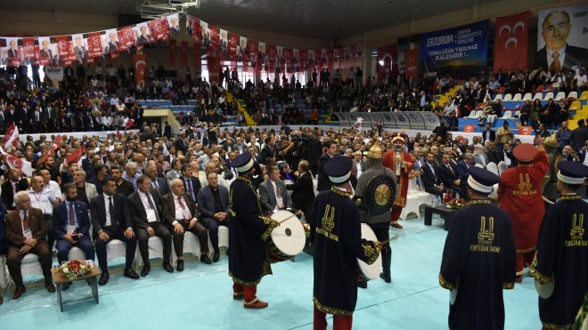 MHP Genel Başkan Yardımcısı Aydın, partisinin Erzurum il kongresinde konuştu:1