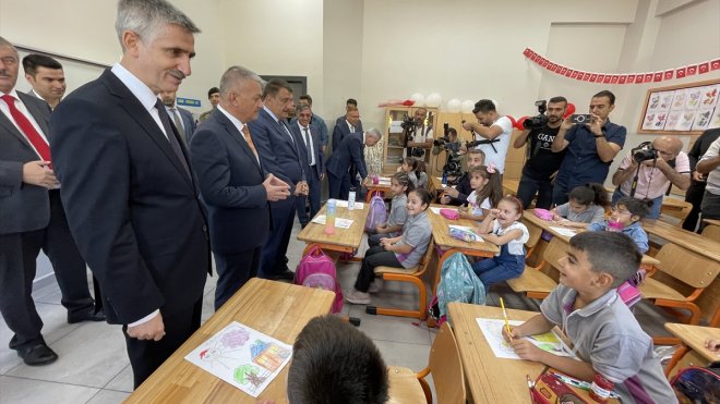 Milli Eğitim Bakan Yardımcısı Yılmaz, Malatya'da eğitim öğretim yılı açılışına katıldı:
