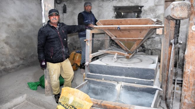 Dededen kalma su değirmeninde para geçmiyor