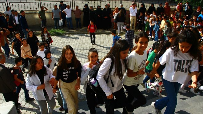 Malazgirt'te yeni eğitim öğretim yılı başladı