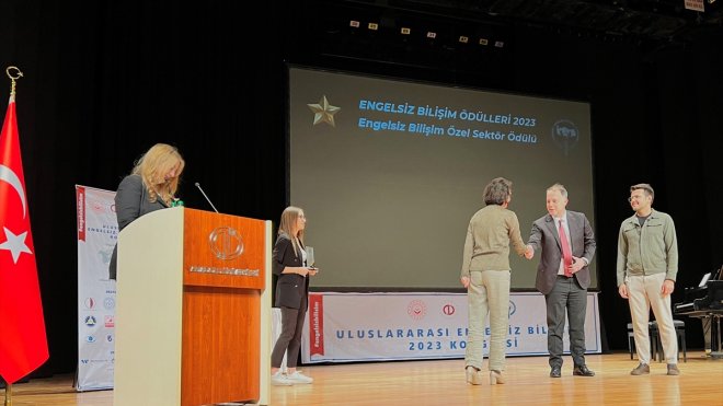 TAV Havalimanları "Engelsiz Bilişim" ödülü aldı