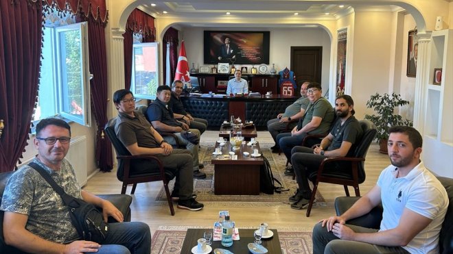 Türk ve Moğol akademisyenler, İlhanlı Sarayı