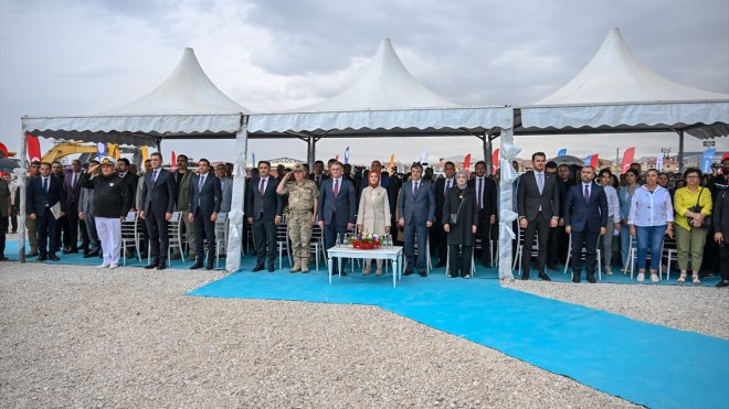 Bakan Göktaş, Van'da Sosyal Hizmet Kampüsü temel atma törenine katıldı: