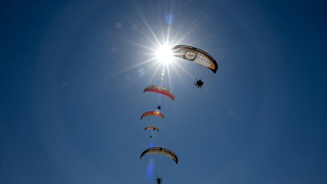 Van Gölü koyları gökyüzü tutkunlarının yeni rotası oldu1