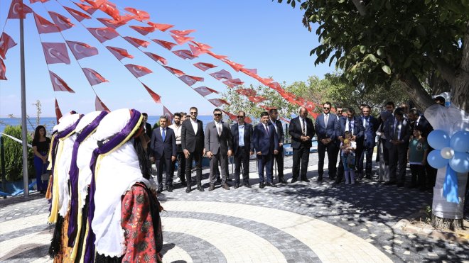 Milli Eğitim Bakanı Tekin, Van'da 'Öğretmenler Odası Buluşmaları'na katıldı: