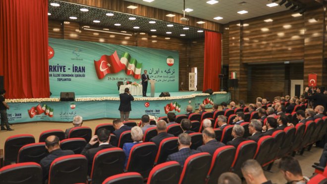 Van'da düzenlenen 'Türkiye-İran 6. Sınır İlleri Ekonomik İşbirliği Toplantısı' sona erdi