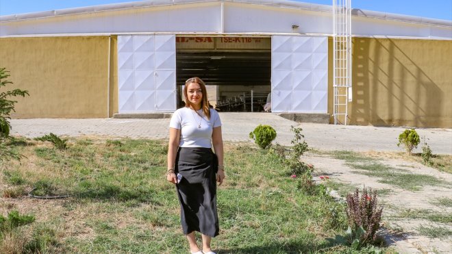 DOSYA HABER/KIRSALI GELİŞTİREN DESTEKLER - Vanlı ziraat mühendisi, TKDK desteğiyle kurduğu çiftlikte günlük 500 litre süt üretiyor
