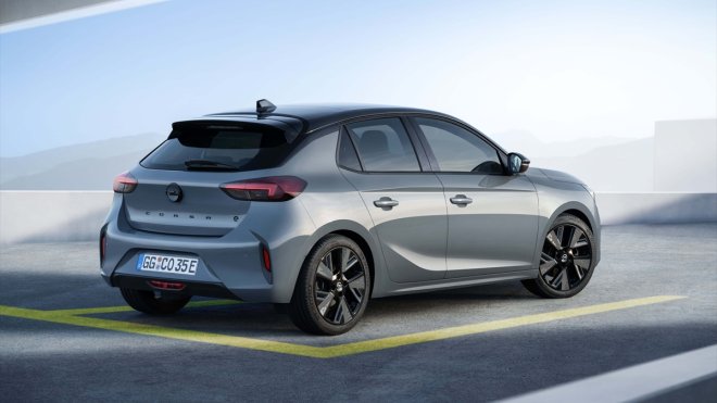 Yeni Opel Corsa'ya "En İyi Yeni Tasarım" ödülü