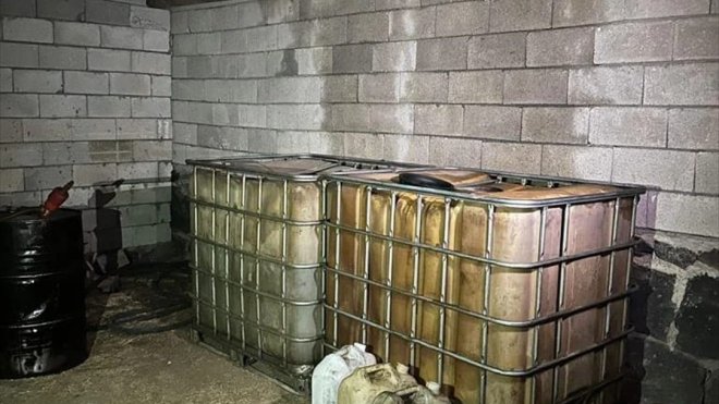 Ağrı'da gümrük kaçağı akaryakıt ve sigara operasyonlarında 6 kişi gözaltına alındı